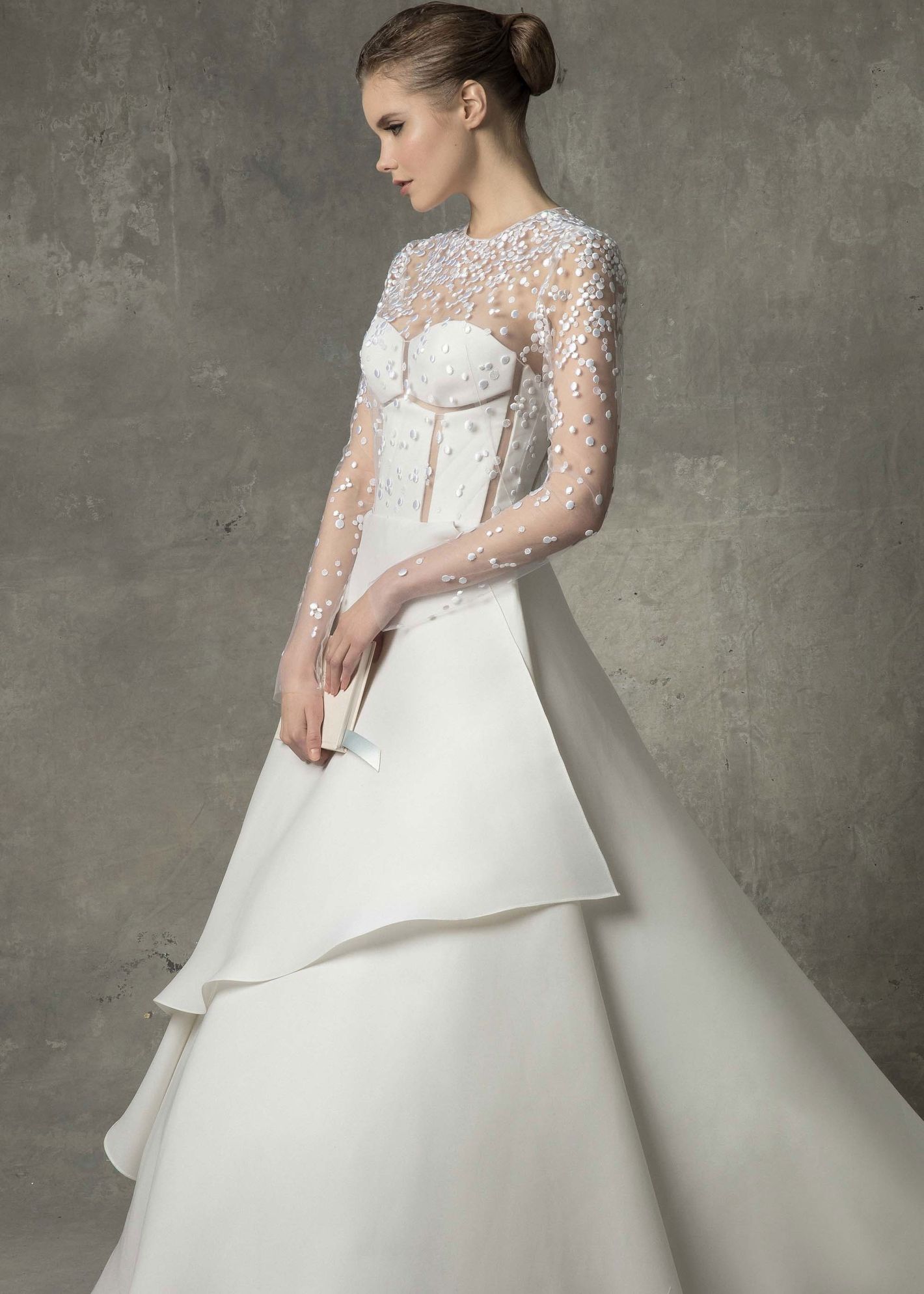 23 Elegant Long-Sleeve Wedding Dresses for Winter Weddings 23 Elegant Long-Sleeve Wedding Dresses for Winter Weddings