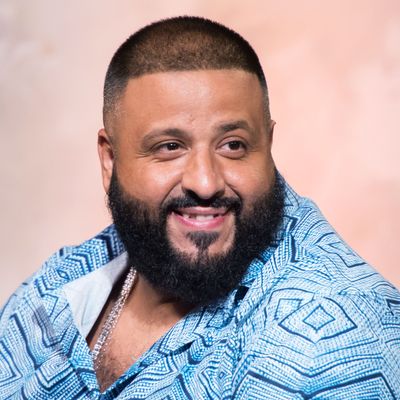 DJ Khaled Attracted Justin Bieber-esque Crowds After His Jet Ski ...