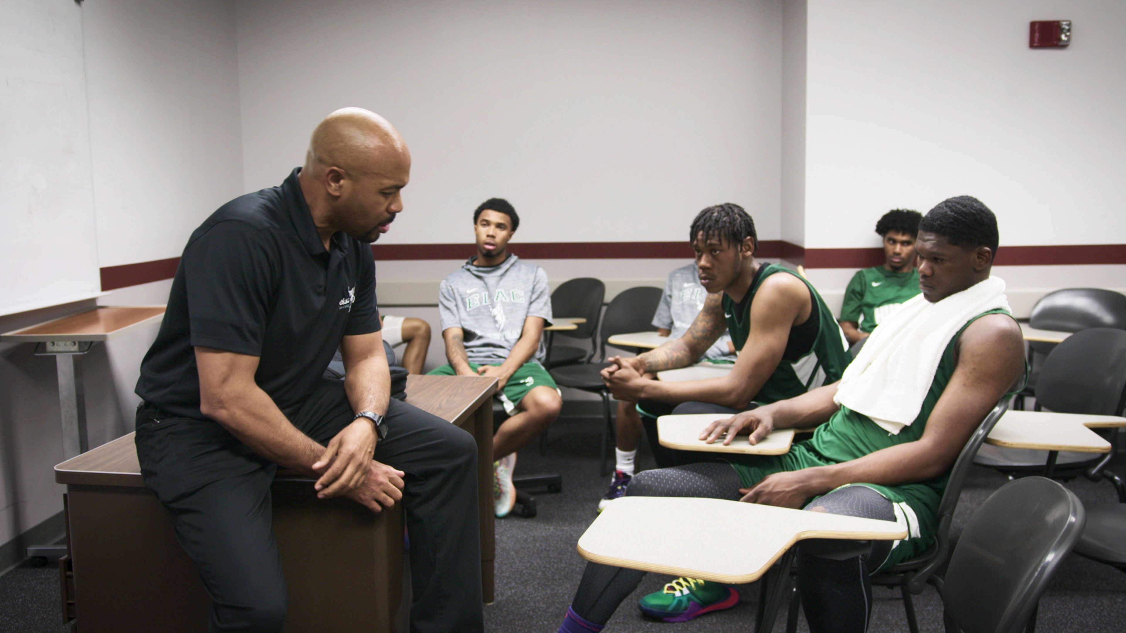 New Last Chance U: Basketball Season Highlights Personal Stories – The  Oberlin Review