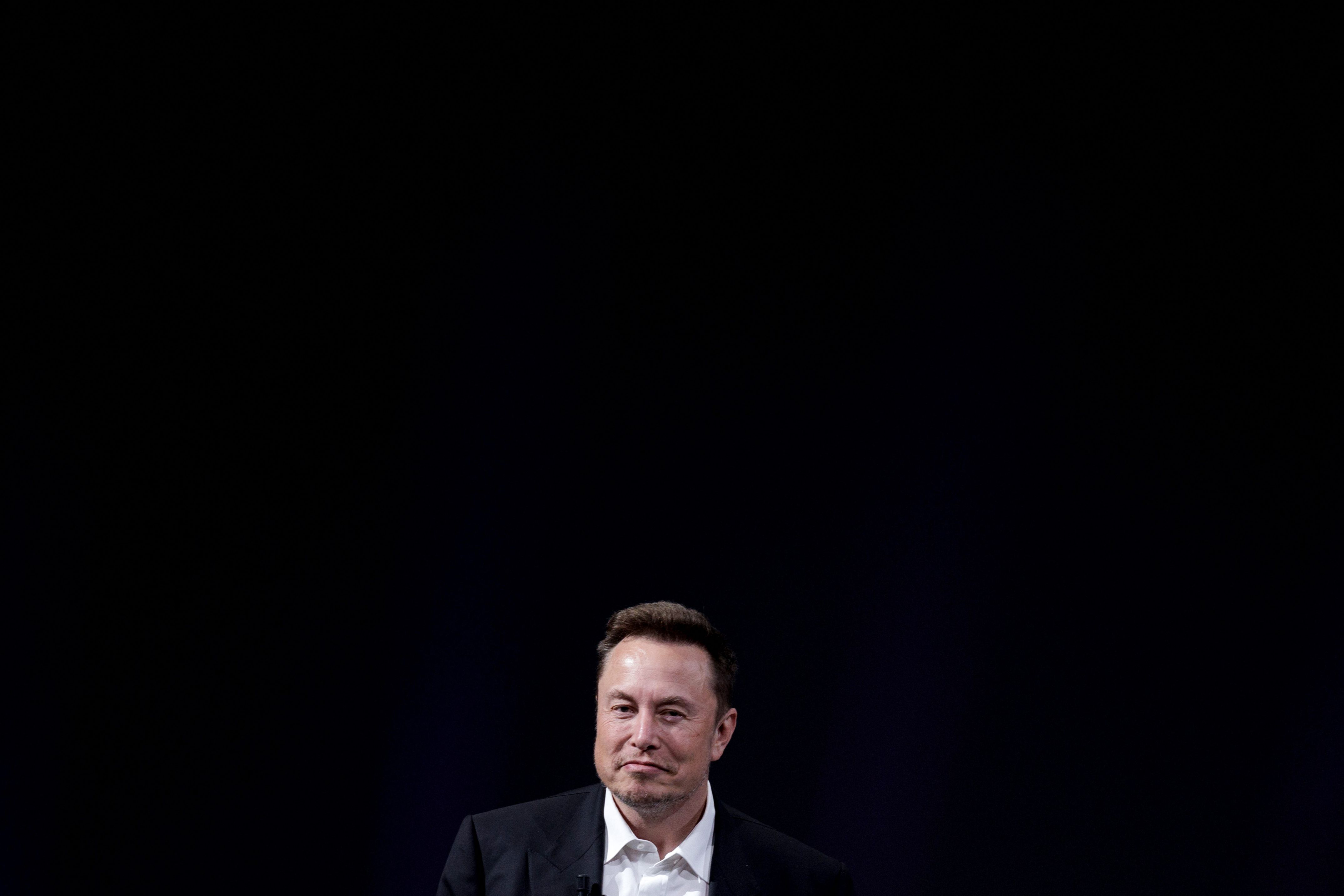 TwitterDown: Elon Musk Limits Tweet-Reading Due to System Manipulation