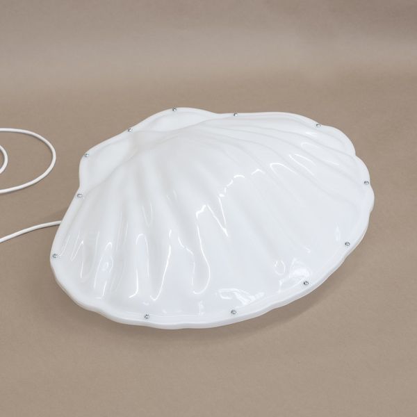 Charlap Hyman & Herrero Clam Shell Lamp