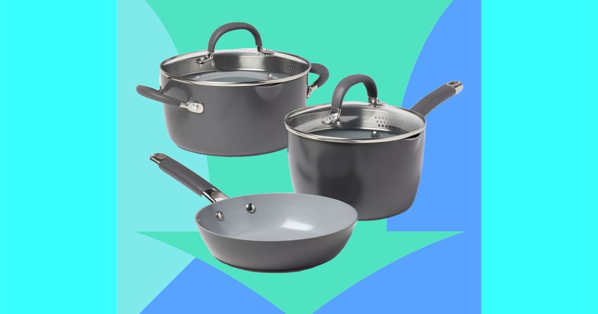 This 5-Piece Nonstick Cookware Set Is Only $36 Right Now