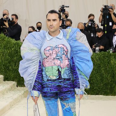 Met Gala Red Carpet 2021: All the Looks & Outfits [PHOTOS]