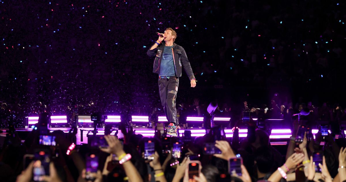 Did Coldplay (and the Internet) Uncover an Affair?