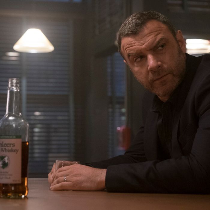 Ray Donovan Recap Season 6 Episode 5 ‘ellis Island 