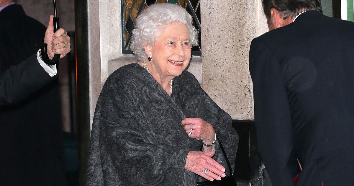 Queen Elizabeth Hit the Town in Her Going-Out Shawl