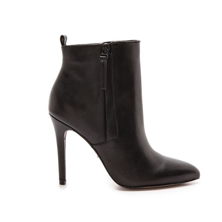 The 25 Chicest Fall Boots Under $350