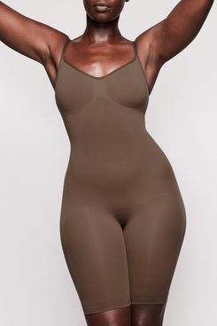 Skims Sculpting Seamless Mid-Thigh Bodysuit