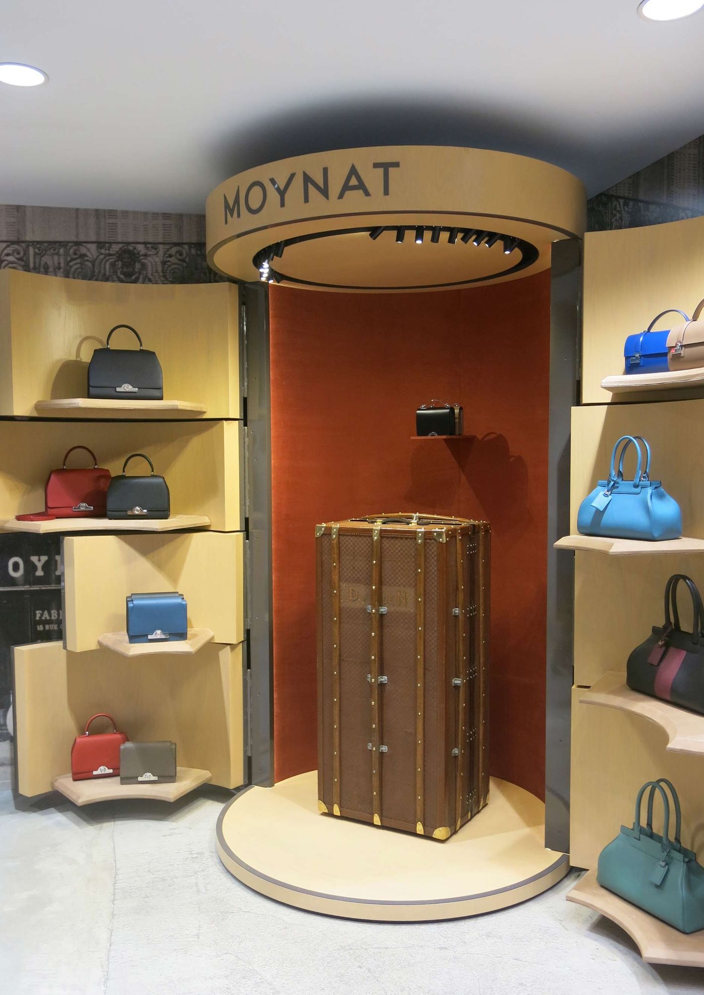 Moynat, Shop Moynat