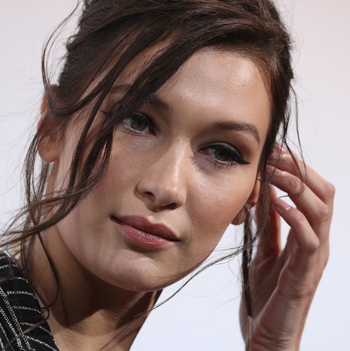 Bella Hadid Dyed Her Hair A New Color  CafeMomcom