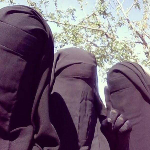 Meet the Female Recruiters of ISIS