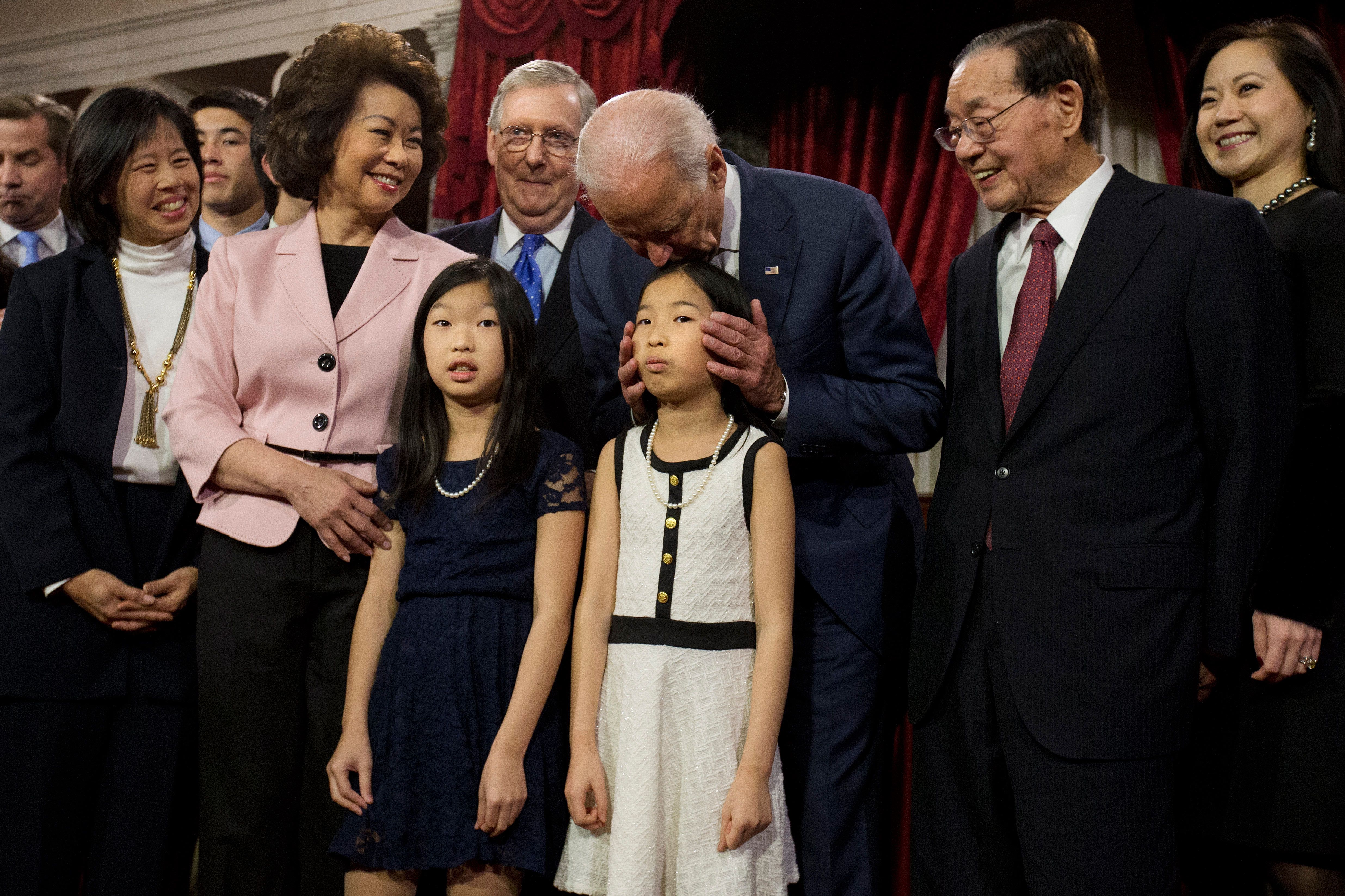 77934e5c7b3b1d0ca363986fffe83ae331-17-joe-biden-mcconnell-nieces.2x.jpg