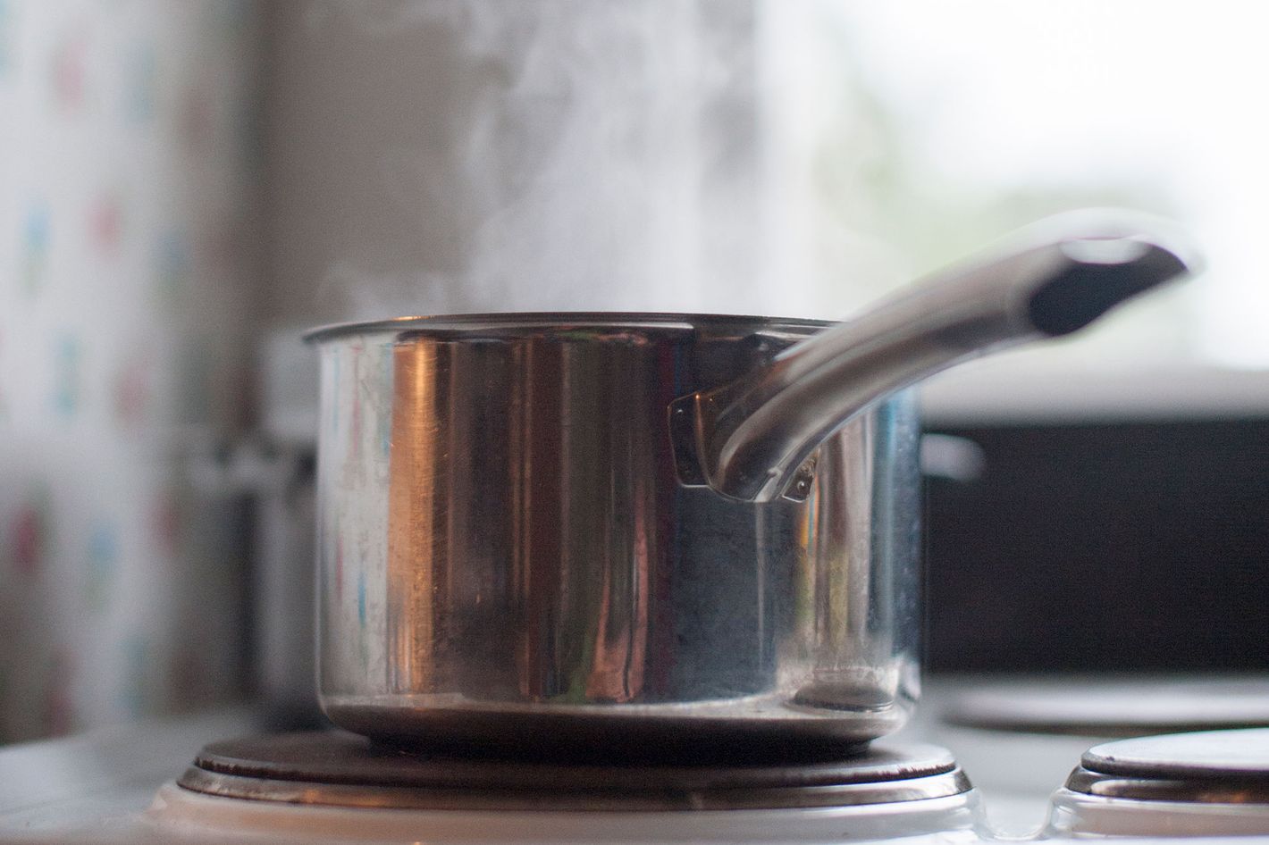 Hot Water Challenge: Why You Shouldn't Pour Boiling Water On Someone