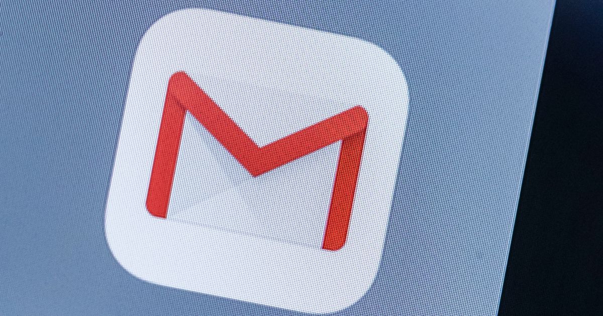 Unable to avoid bias, gmail stops using gender in its automated replies