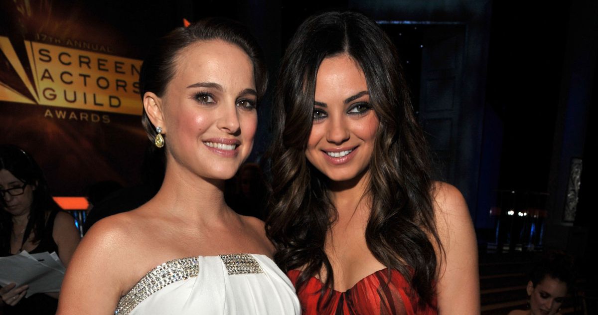 Natalie Portman and Mila Kunis on Black Swan set