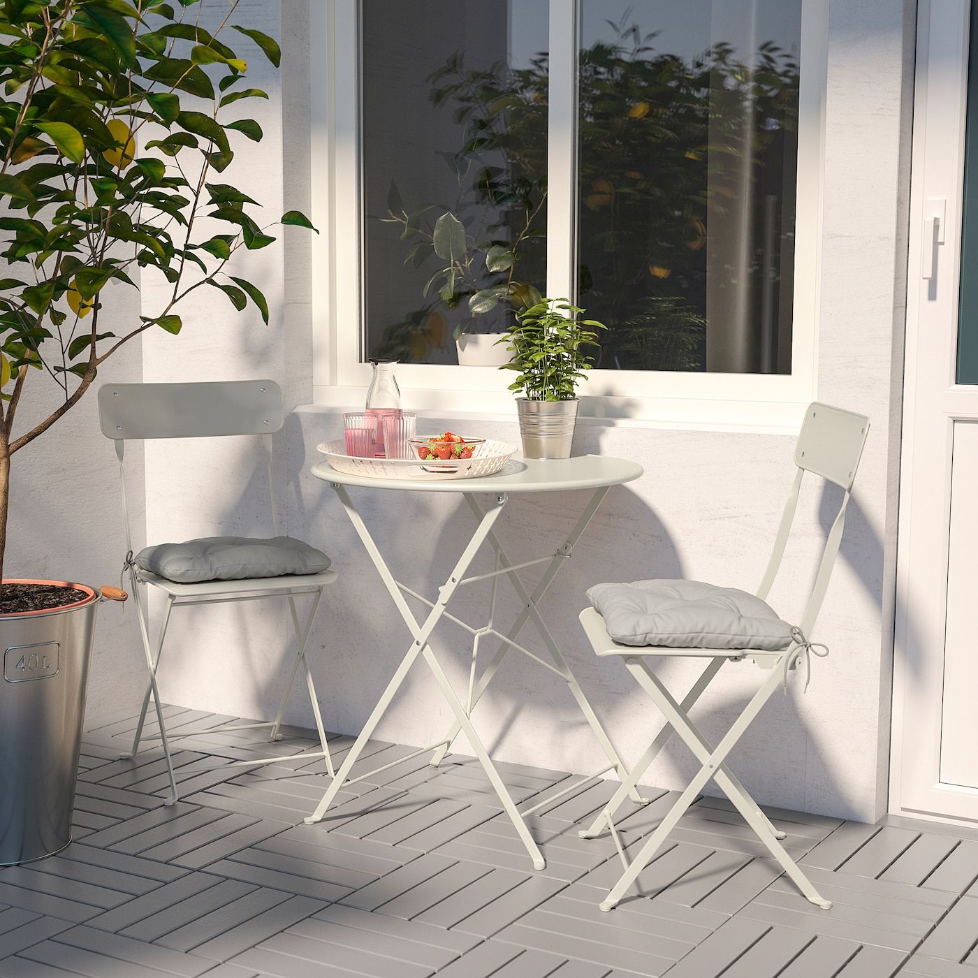 Ikea saltholmen table online and chairs