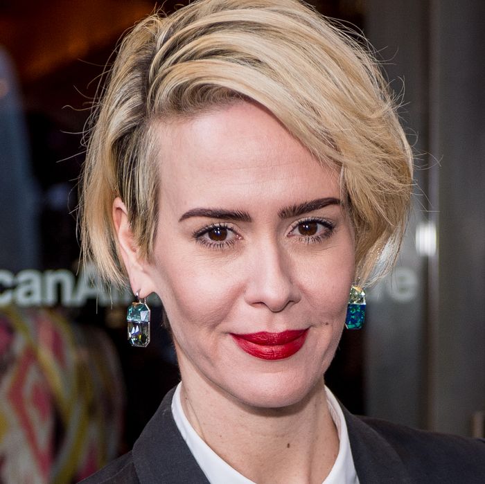 Hollywood Sarah Paulson Doesn’t Need Your Blonde Hair Dye