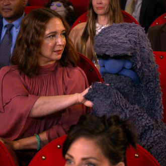 Maya Rudolph Joins Sabrina Carpenter in Muppet Show Trailer