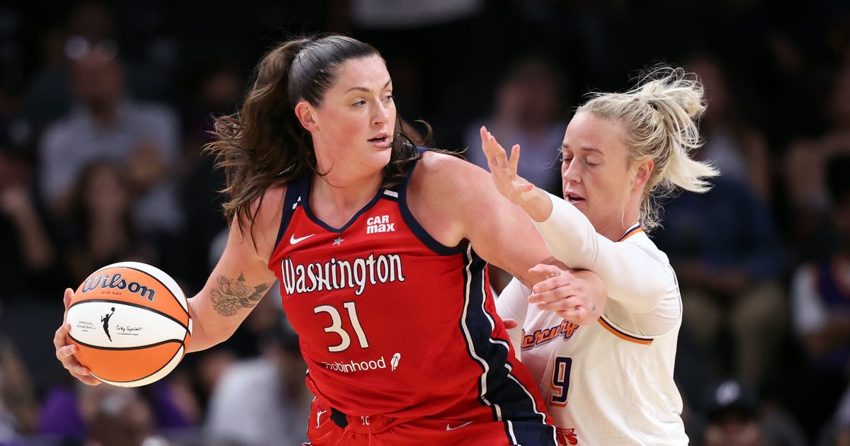 Stefanie Dolson Isn't Here for Sophie Cunningham's Transphobia
