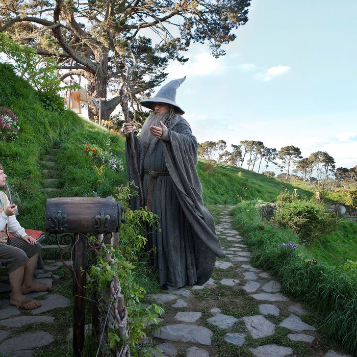 (L-r) MARTIN FREEMAN as Bilbo Baggins and IAN McKELLEN as Gandalf in New Line Cinema’s and MGM's fantasy adventure “THE HOBBIT: AN UNEXPECTED JOURNEY,” a Warner Bros. Pictures release.