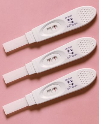 I DIPPED EVERY PREGNANCY TEST ON THE MARKET IN THE SAME PEE