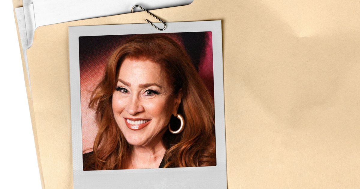 Lisa Ann Walter Knows She Gives the Best Unsolicited Advice