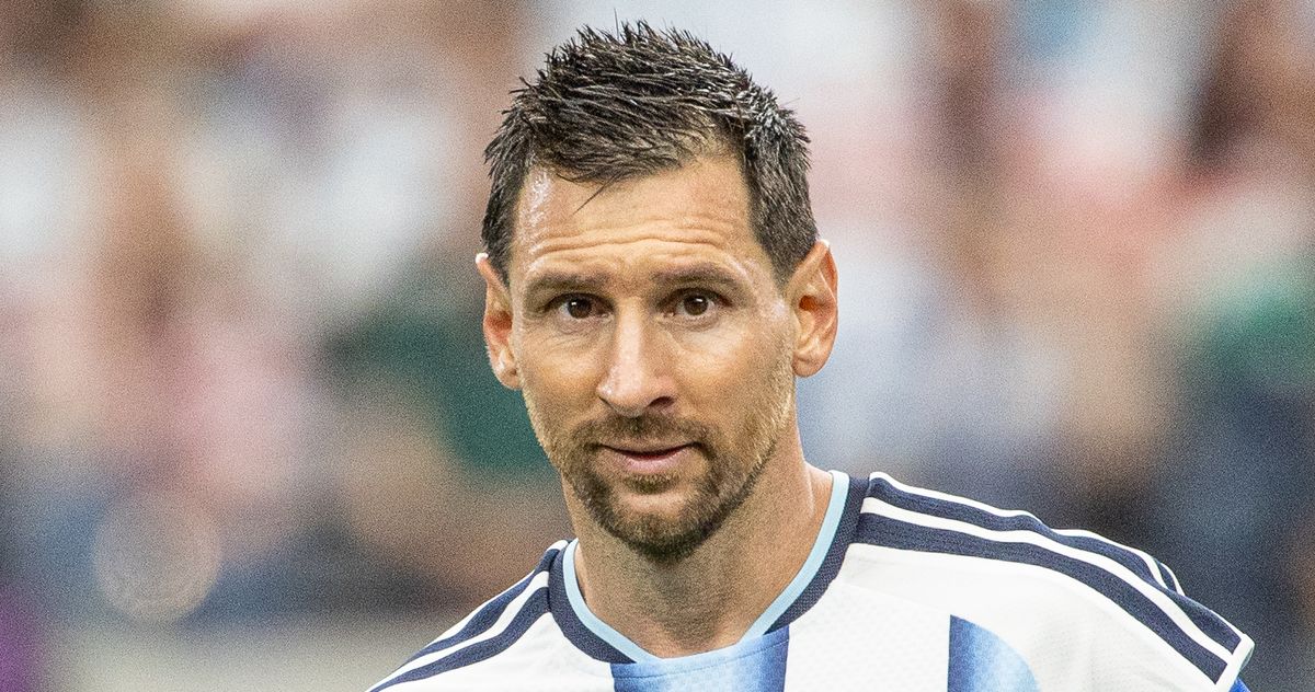 I Have Nothing Appropriate to Say About Lionel Messi's New Statue