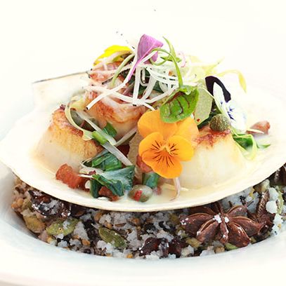 香脆五花肉，柠檬，刺山柑，辣椒