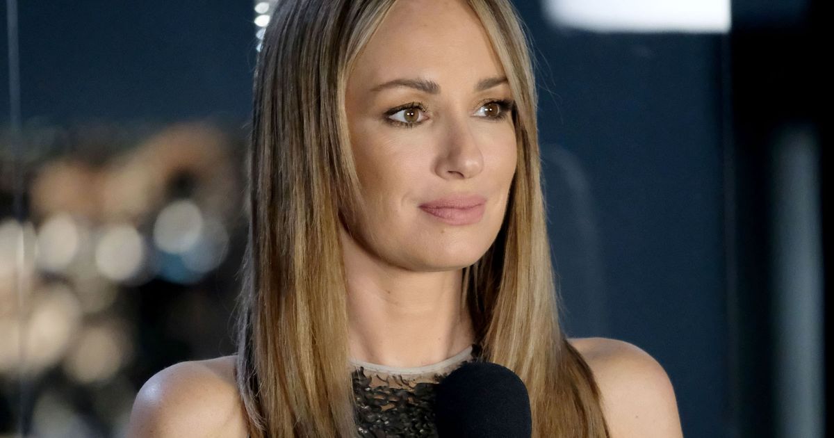 10. Catt Sadler's Blonde Hair: Tips for Maintaining the Perfect Shade - wide 4