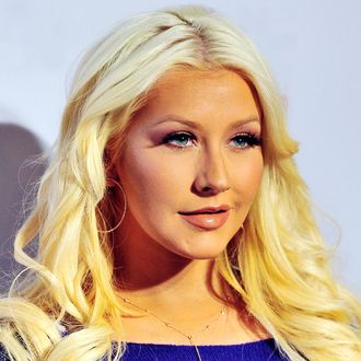 Christina Aguilera Raises Awareness About Domestic Violence With Verizon's HopeLine Program