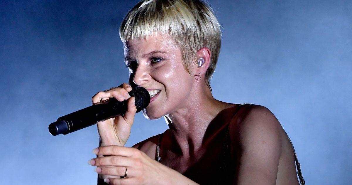 Review: Robyn Album Honey