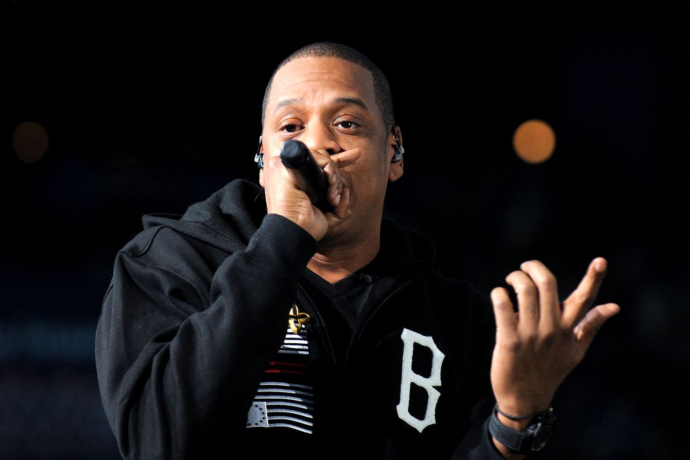 Jay-Z endorses Obama In Suit and Tie and Brooklyn Nets Cap