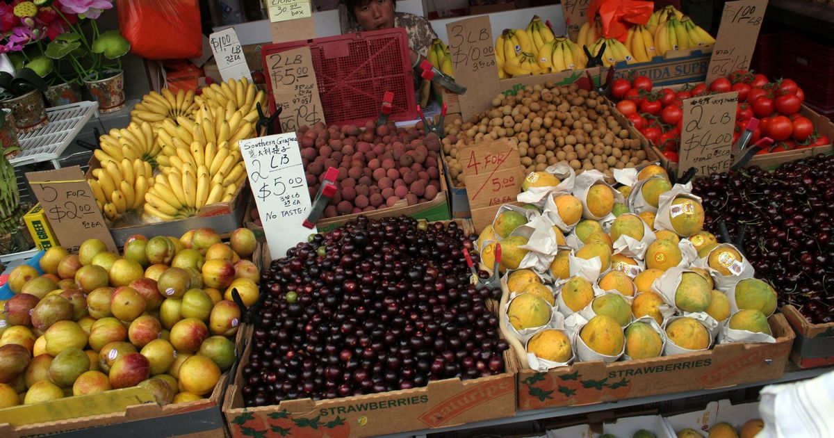 Why It Makes Sense to Buy Produce in Chinatown