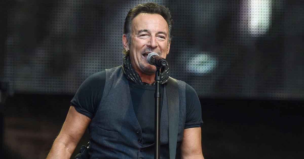Bruce Springsteen Signed a Fifth-Grader’s Absence Note So He Wouldn’t ...