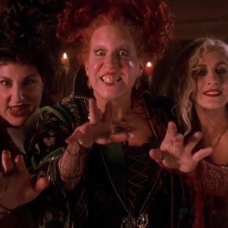 In Search of the Sanderson Sisters: A Hocus Pocus Hulaween