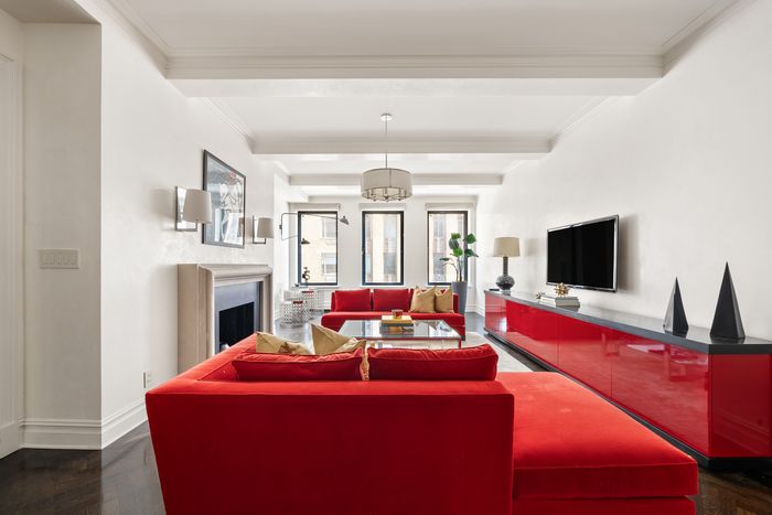 Georgina Bloomberg Lists Her CPW Apartment at a Loss