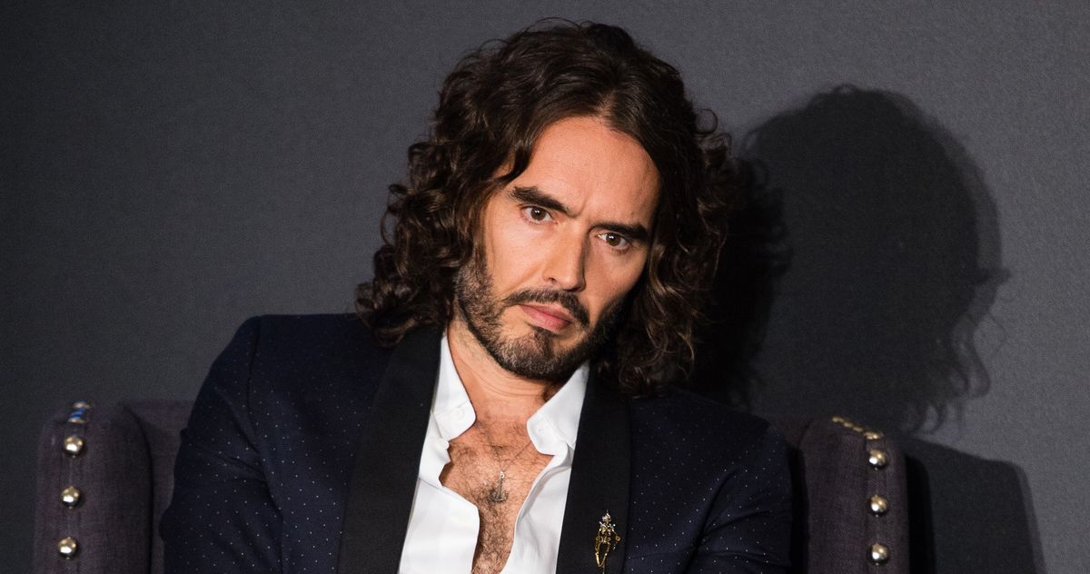 Russell Brand Reacts to Sexual Assault Allegations in Video - Vimarsana News