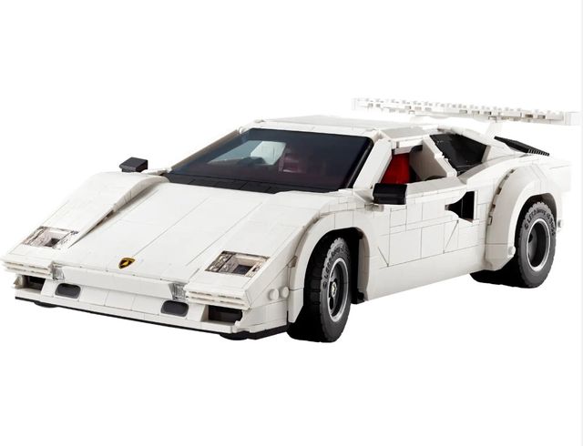 LEGO Icons Lamborghini Countach 5000 Quattrovalvole