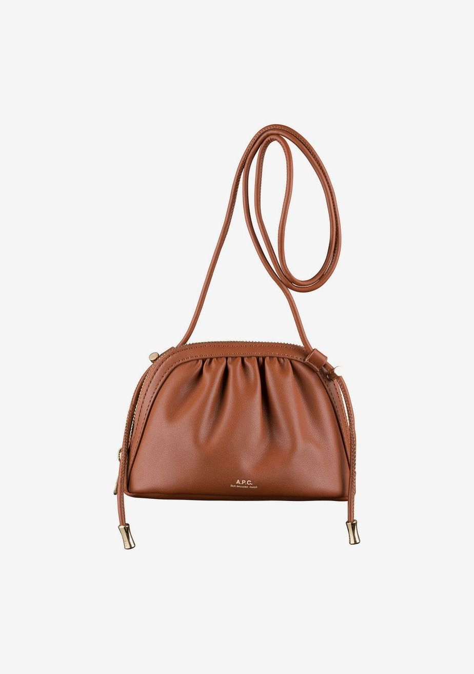 5 Reasons Why Vegan Leather Handbags Are Better! – Texcoco Collective