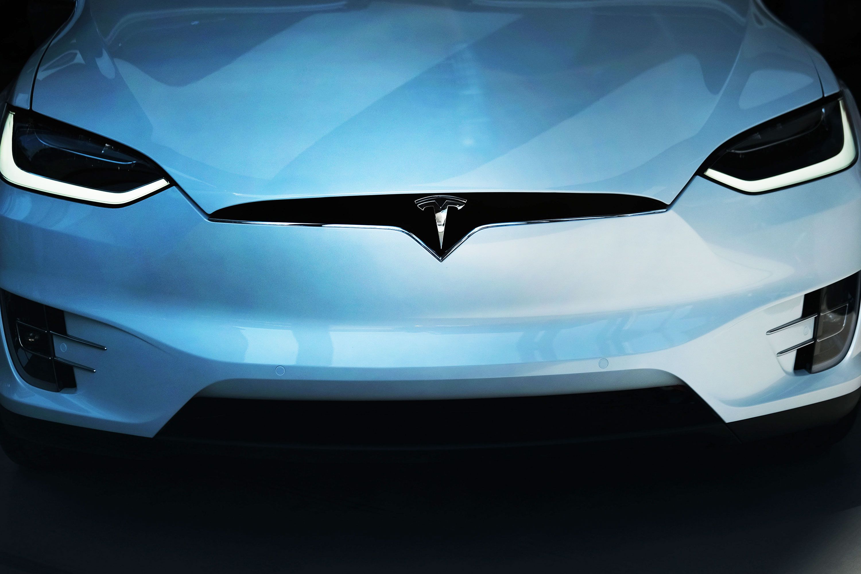 Tomorrow's News Today - Atlanta: [UPDATE] Tesla to Close Most of