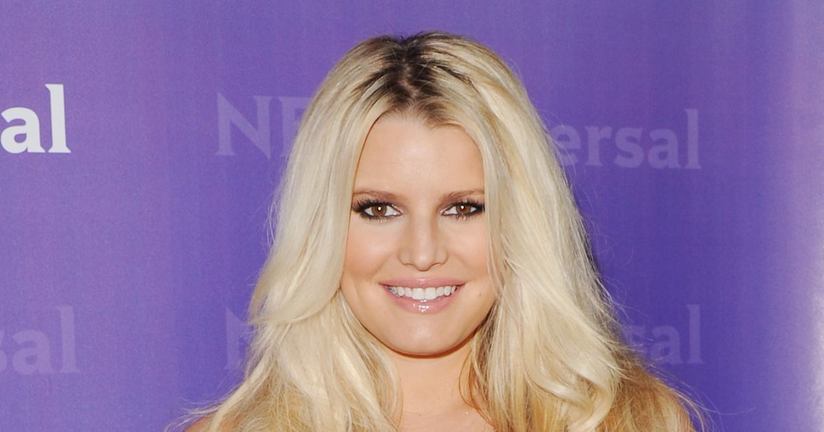 Contrary to Earlier Reports, Jessica Simpson Is Not Designing a Wedding ...