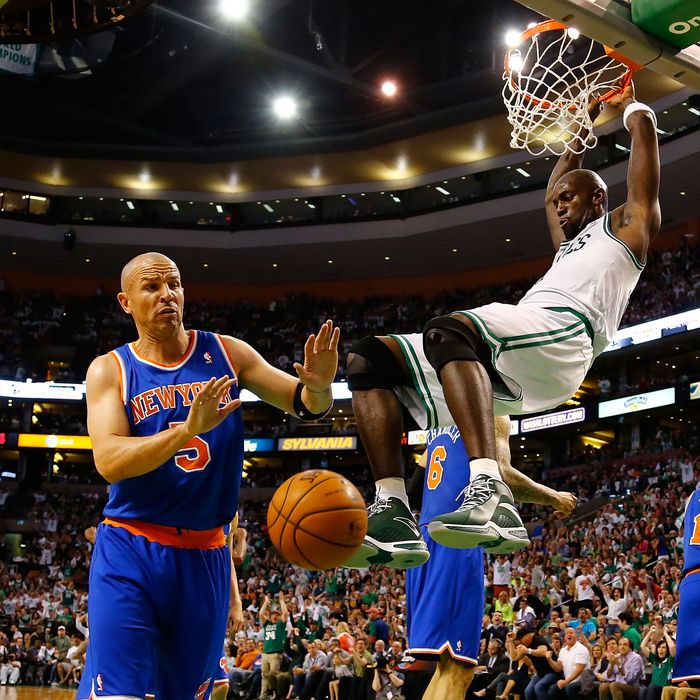 BOSTON, MA - APRIL 28: Kevin Garnett #5 of the Boston Celtics dunks the ball in front of Jason Kidd #5 of the New York Knicks during Game Four of the Eastern Conference Quarterfinals of the 2013 NBA Playoffs on April 28, 2013 at TD Garden in Boston, Massachusetts. NOTE TO USER: User expressly acknowledges and agrees that, by downloading and or using this photograph, User is consenting to the terms and conditions of the Getty Images License Agreement. (Photo by Jared Wickerham/Getty Images)