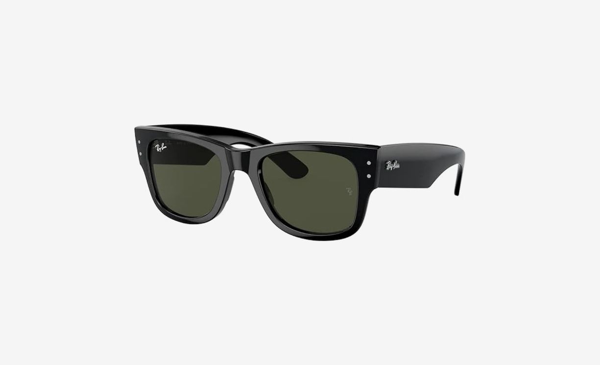 1Day sale?wafer sunglasses they are excellent Ray-Ban RB2132 New Wayfarer Classic Sunglasses | LensCrafters main image 4