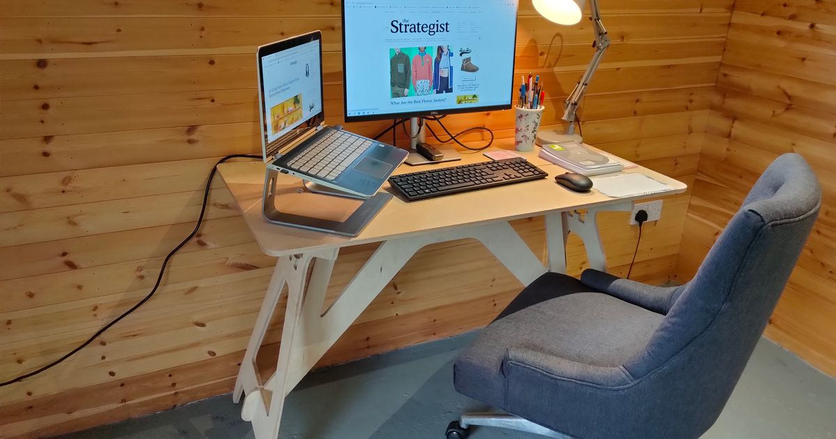 Review Flying Elephant Flat Pack Desk The Strategist