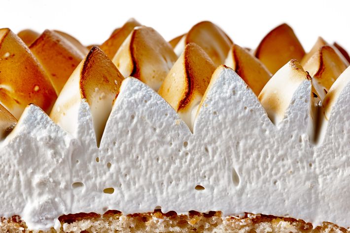 Mah-Ze-Dahr: Lemon meringue cake.