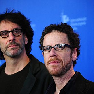 (from L) US film-making brothers Joel Coen and Ethan Coen pose for photographers during a photocall for their movie 