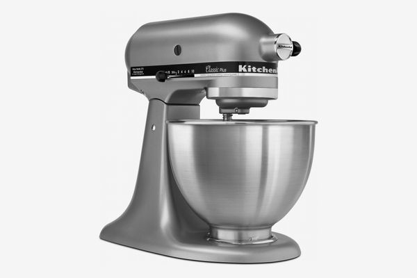 KitchenAid Classic Plus Series 4.5-Quart Tilt-Head Stand Mixer