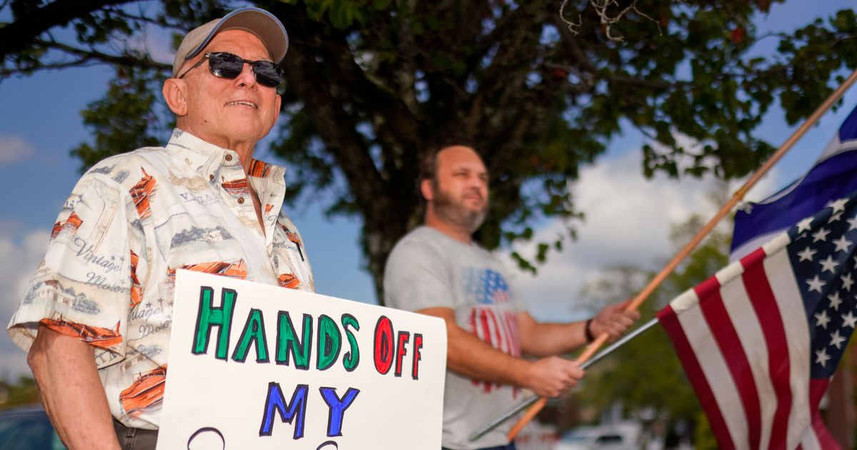 DeSantis Is Letting Trump Crush Him on Retirement Programs