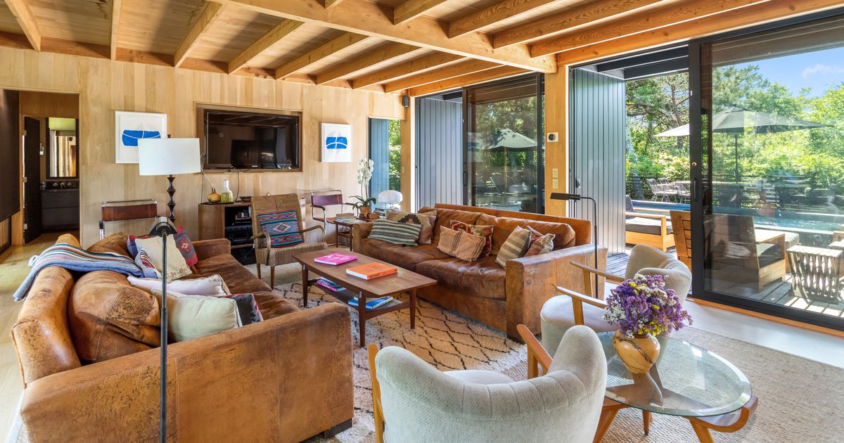 A Luxuriously Renovated Horace Gifford House in the Pines