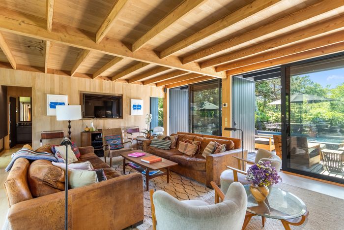 A Luxuriously Renovated Horace Gifford House in the Pines